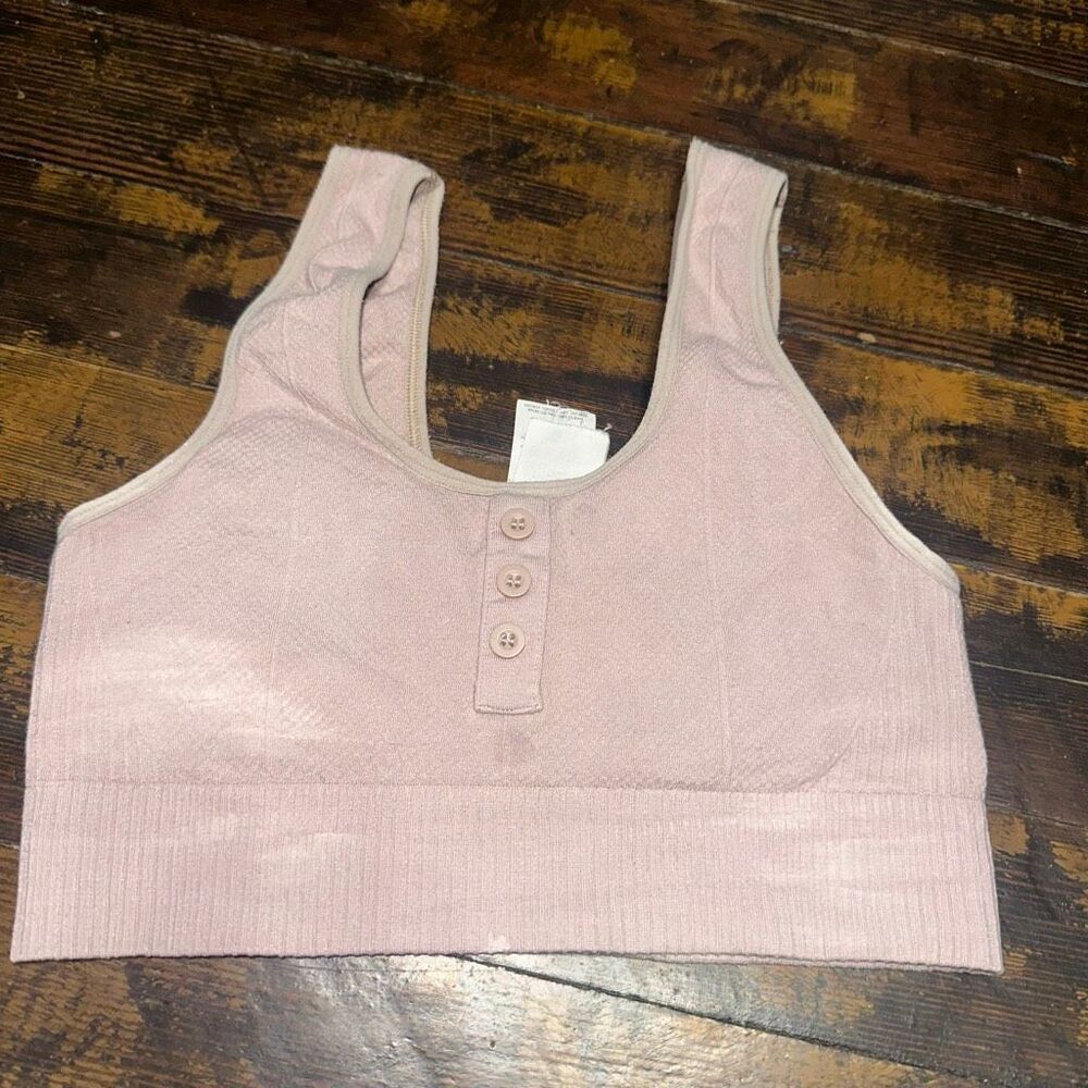 Gymnshark ribbed button pink XS athletic sports bra